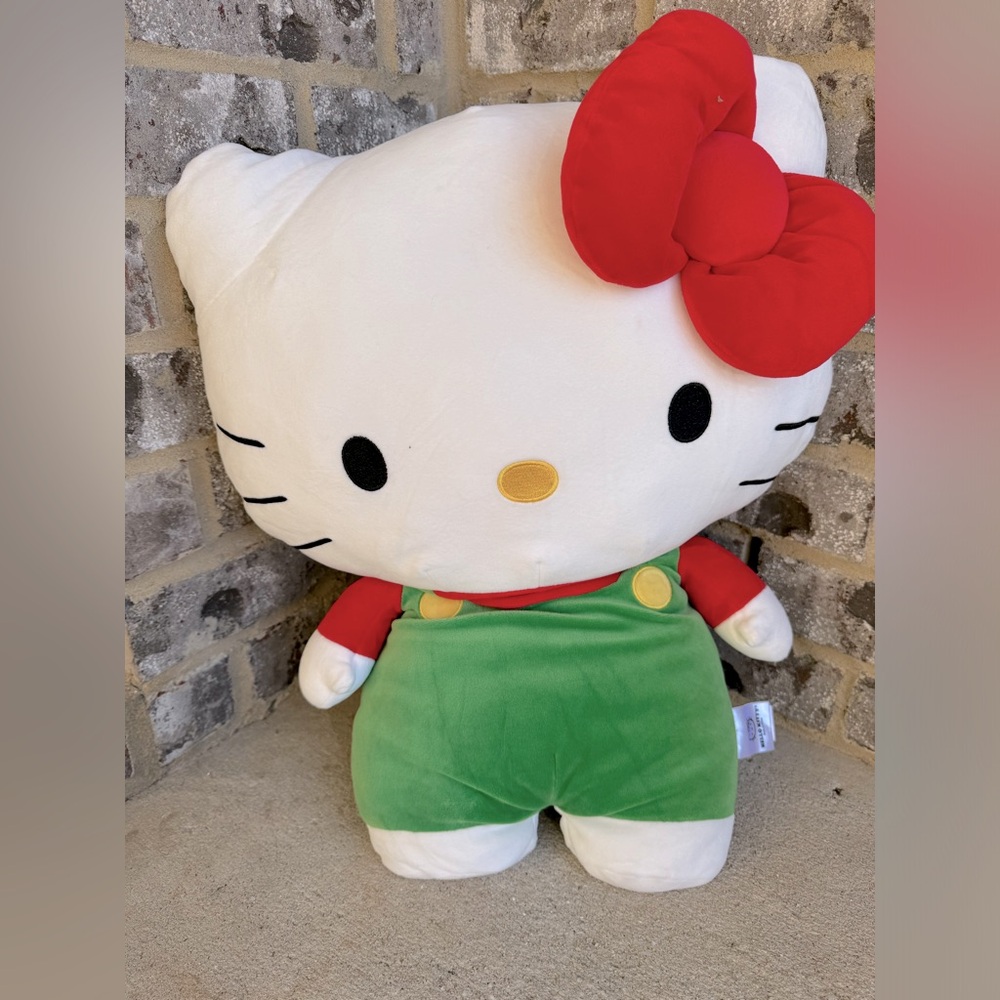 Hello Kitty special edition Expanding Plush 20 inches Limited Edition Christmas.